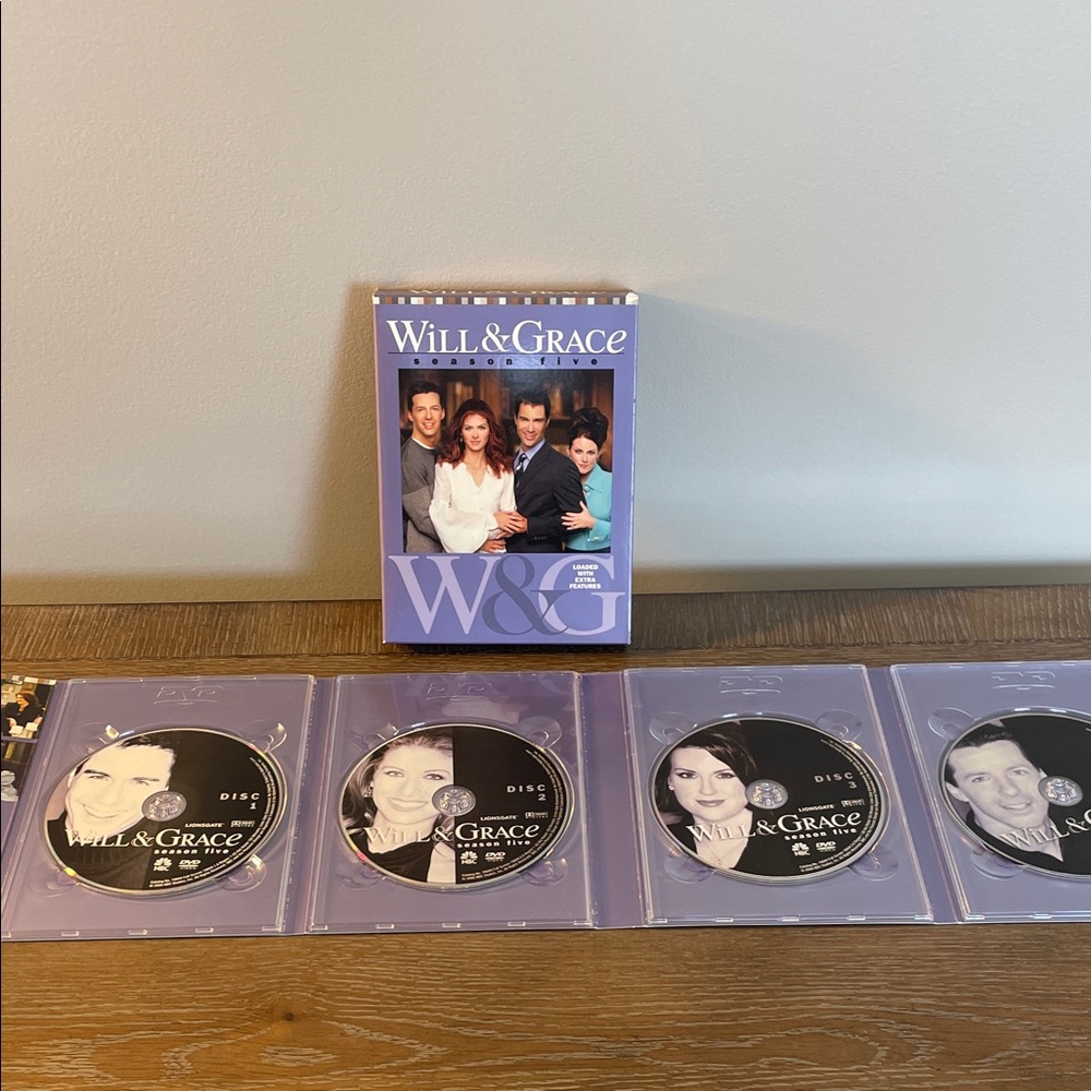 Will & Grace DVD Box Sets - Seasons 1, 3, 5, 6 and 7 - Picture 4 of 7